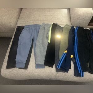 Lot of 8 pairs of pants for boys size 4
